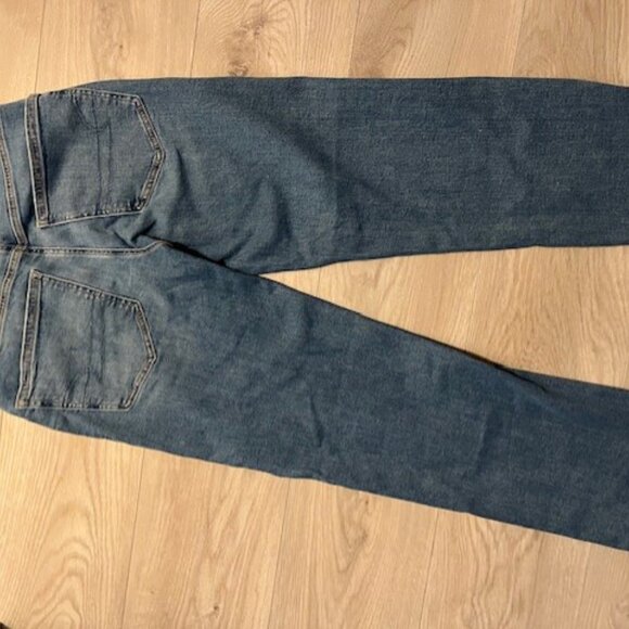 AE Strigid Low-Rise Baggy Straight Jean - Picture 3 of 3